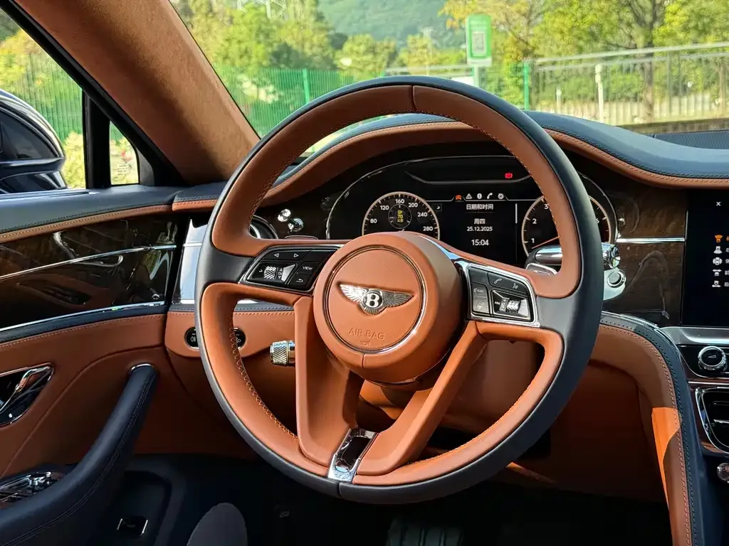 Bentley Flying Spur 2021 из CN, фото 3