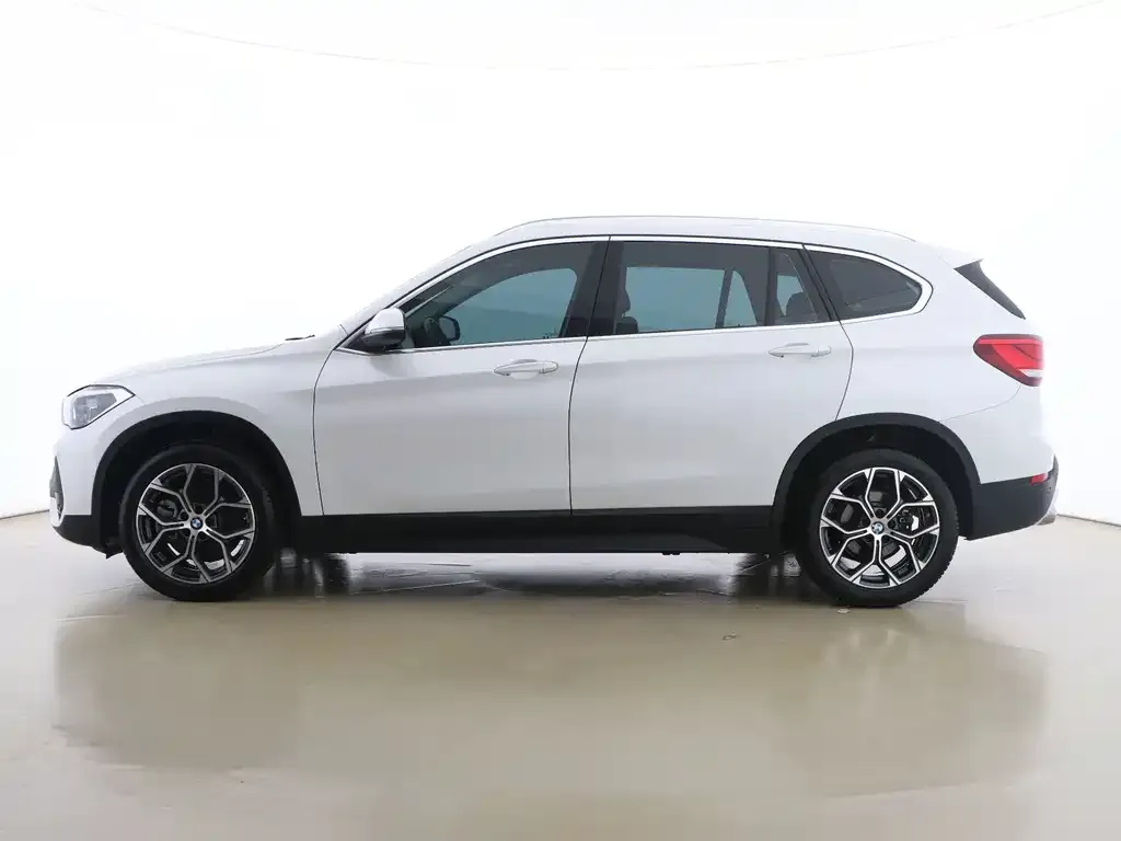 BMW X1 2023 из CN, фото 2