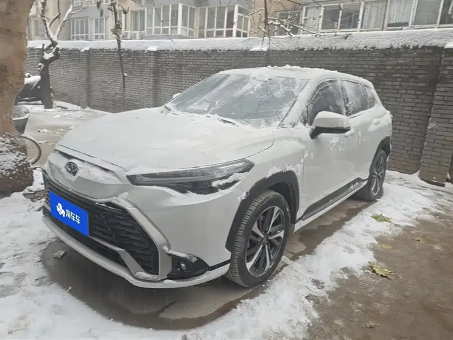 Toyota Frontlander 2023 из CN, фото 1