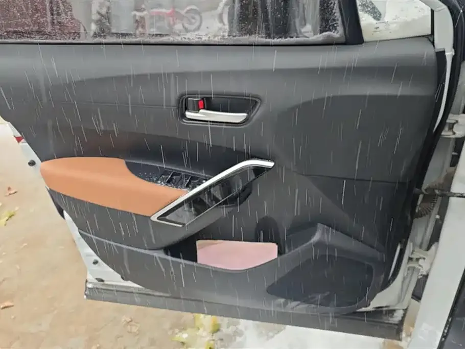 Toyota Frontlander 2023 из CN, фото 7