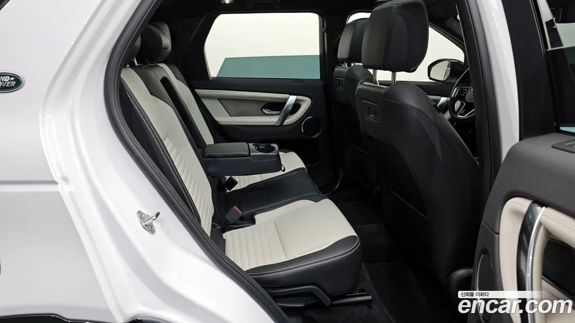 Land Rover Discovery Sport 2025 из KR, фото 3