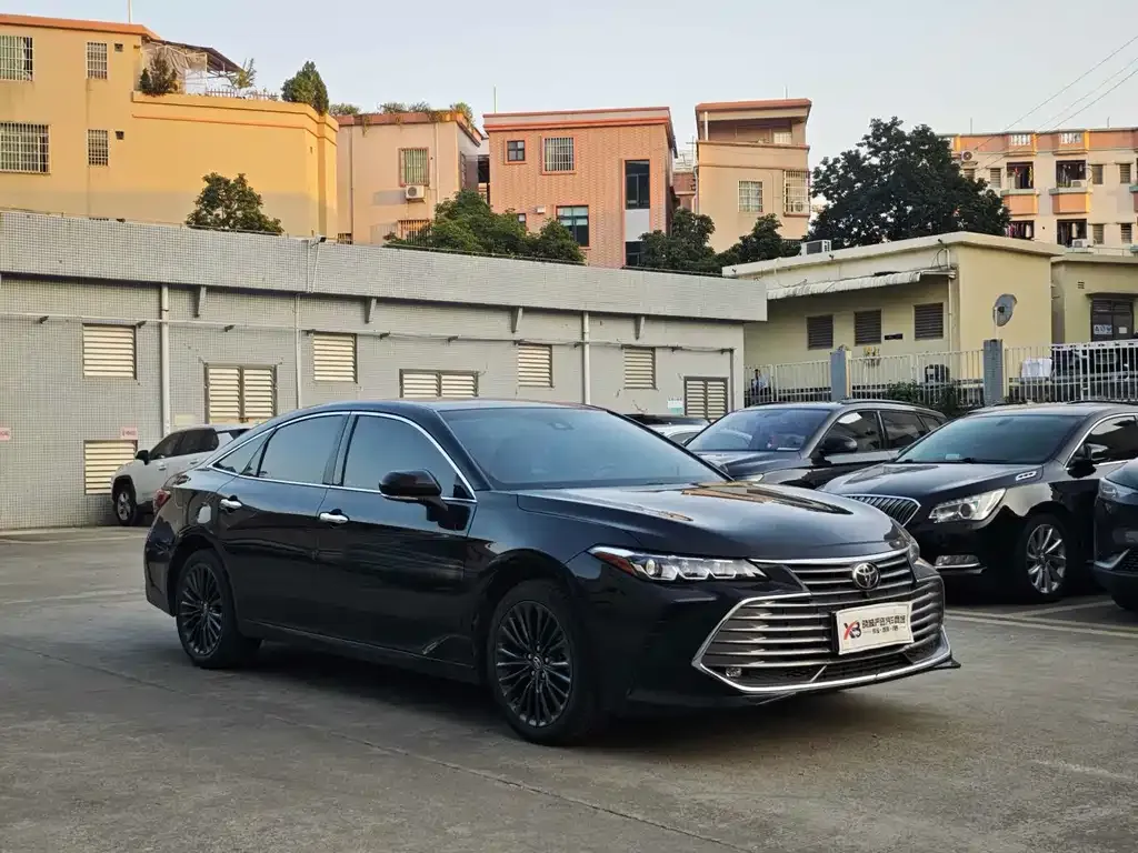 Toyota Avalon 2022 из CN, фото 9