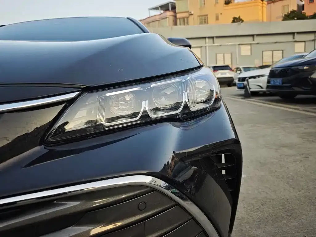 Toyota Avalon 2022 из CN, фото 2