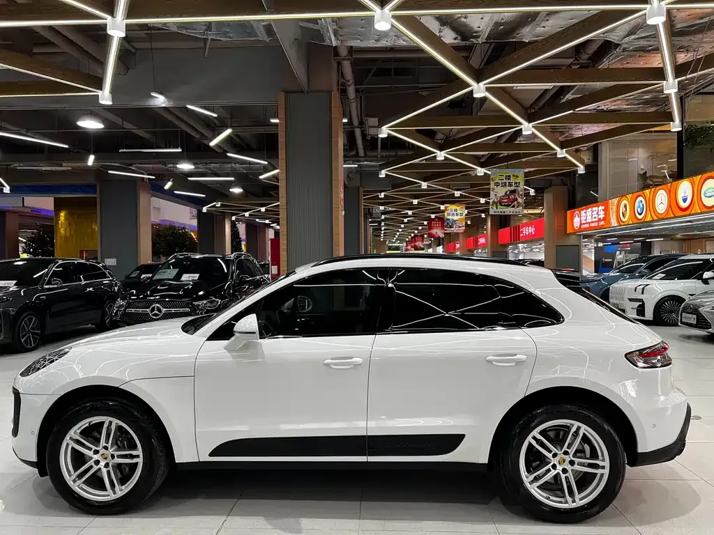 Porsche Macan — фото 9