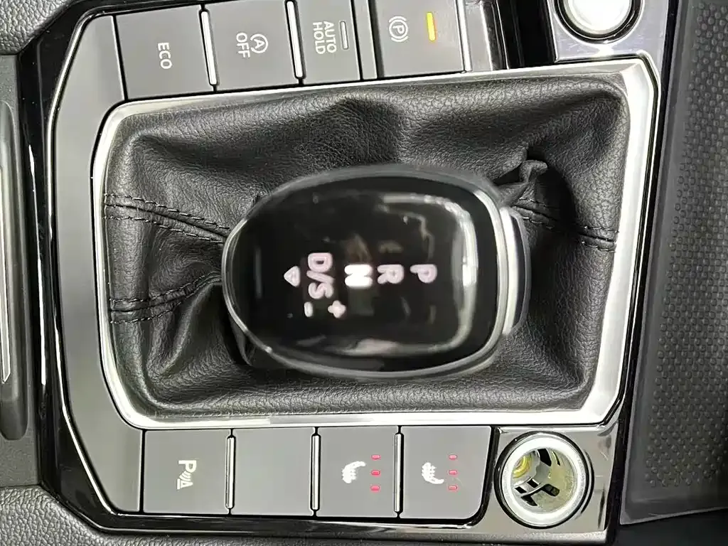Volkswagen Sagitar 2023 из CN, фото 10