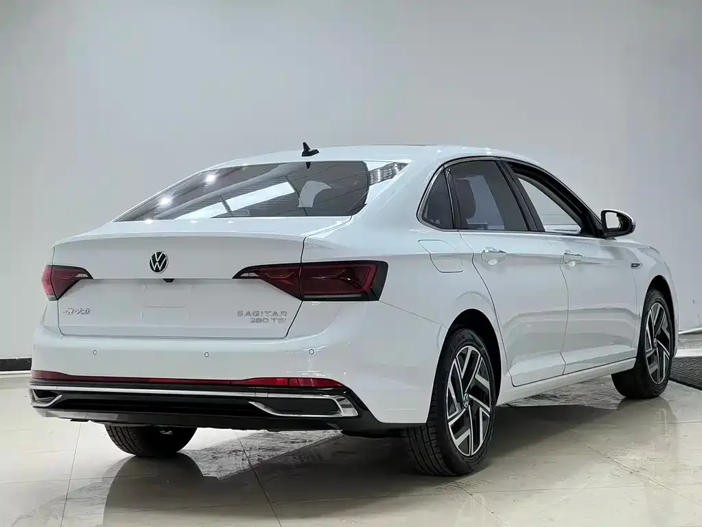 Volkswagen Sagitar 2023 из CN, фото 4