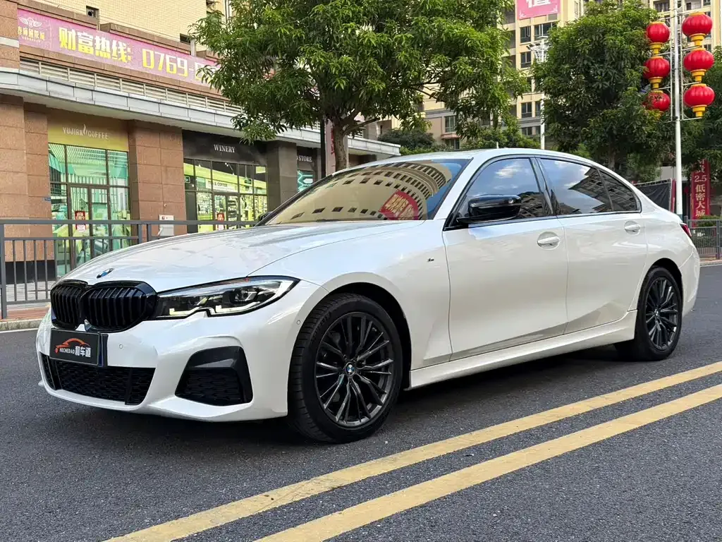 BMW 3 Series 2022 из CN, фото 1