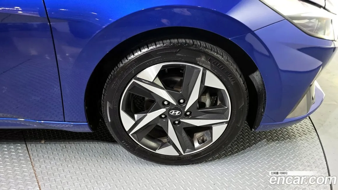 Hyundai AVANTE — фото 5