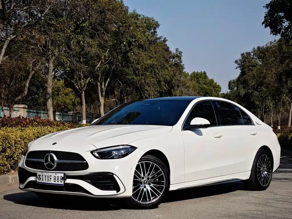 Mercedes-Benz C-Class — фото 1