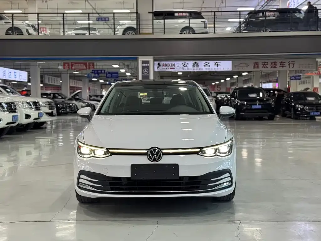 Volkswagen Golf 2022 из CN, фото 3