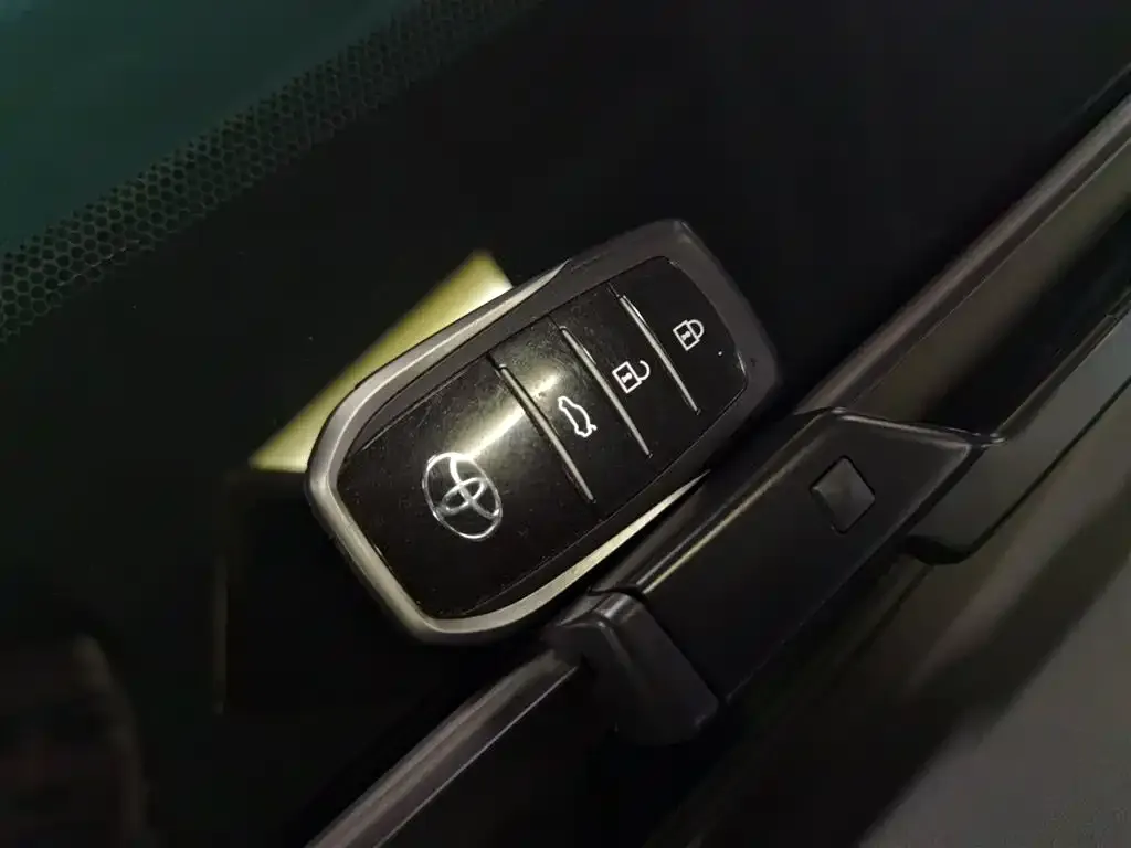 Toyota Avalon 2025 из CN, фото 2