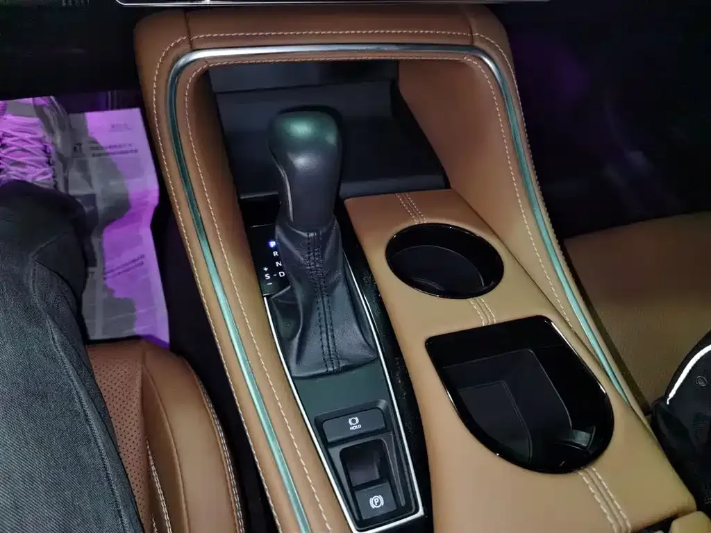 Toyota Avalon 2025 из CN, фото 6