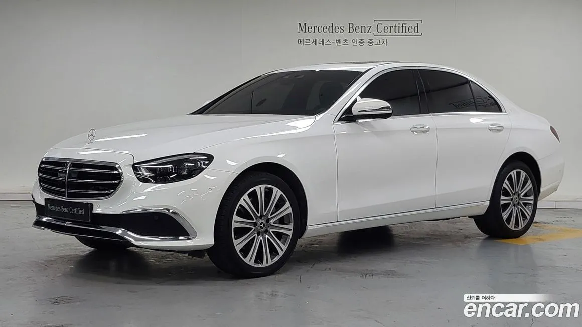 Mercedes-Benz E-Class — фото 1