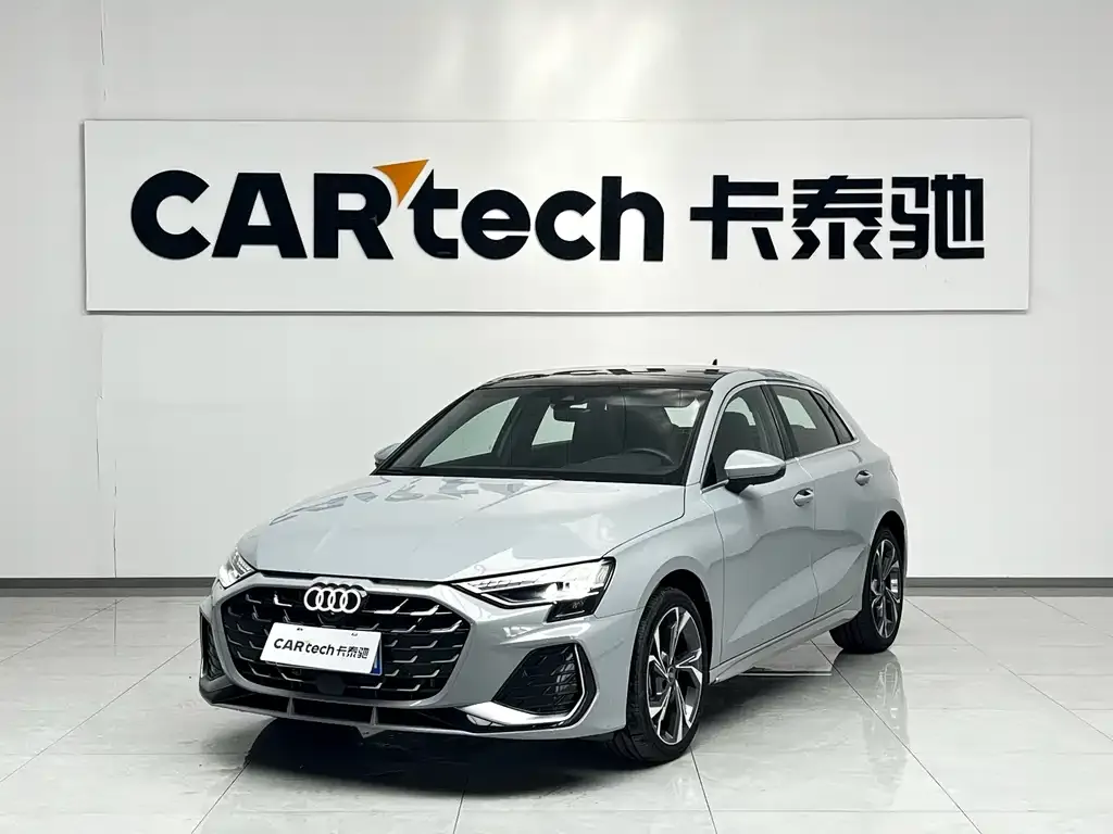 Audi A3 2024 из CN, фото 1