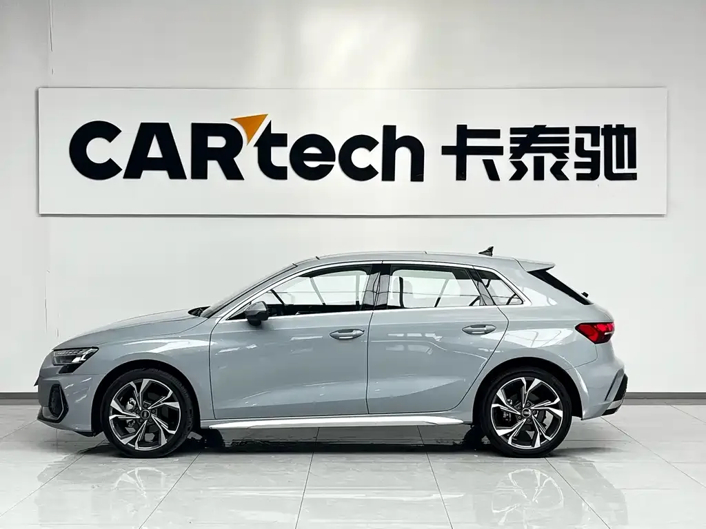 Audi A3 2024 из CN, фото 3