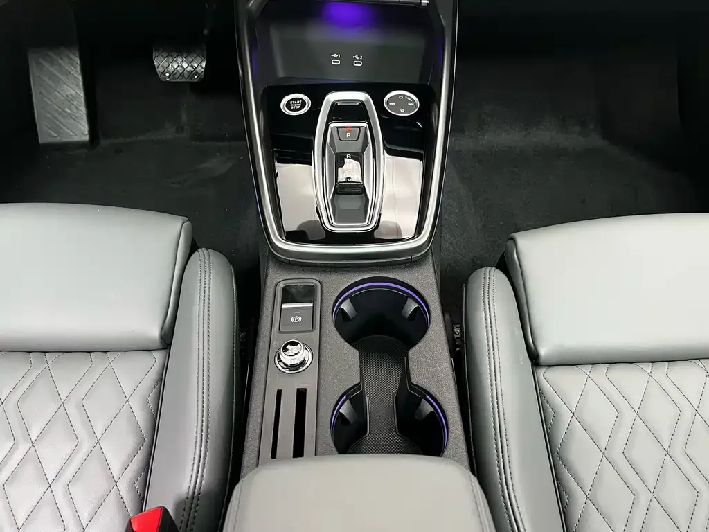 Audi A3 2024 из CN, фото 10