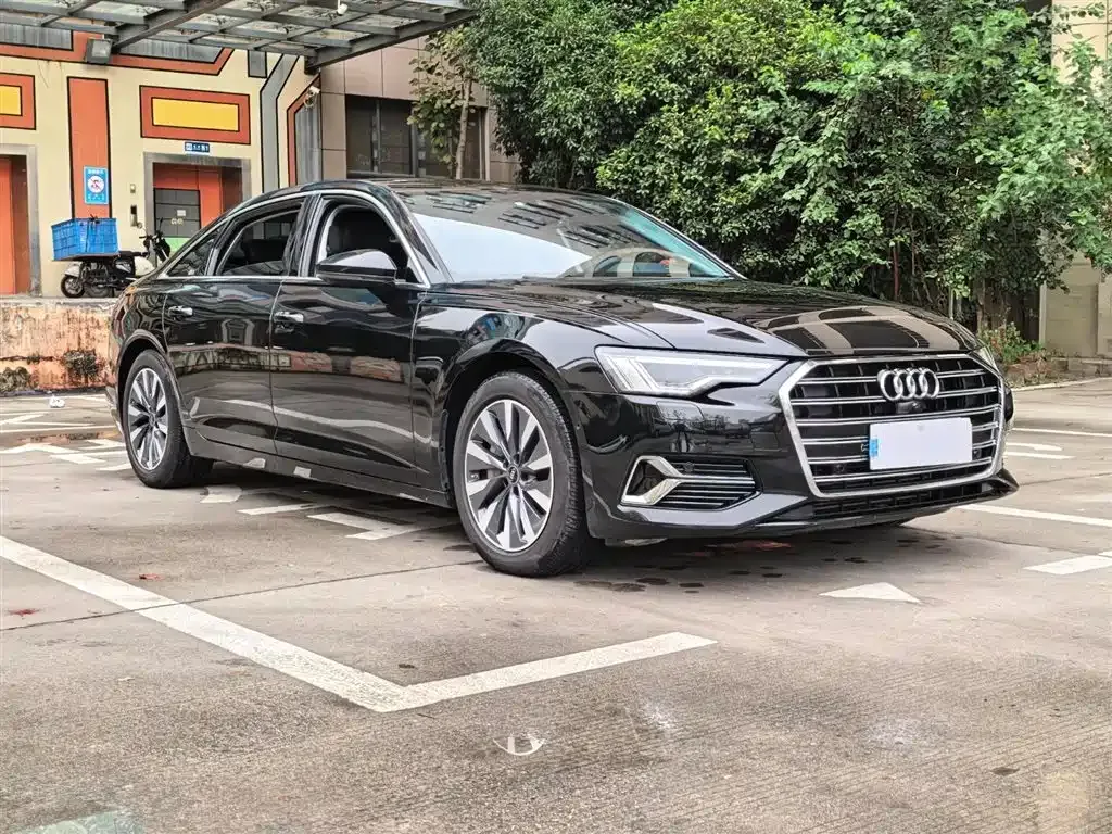 Audi A6L — фото 8