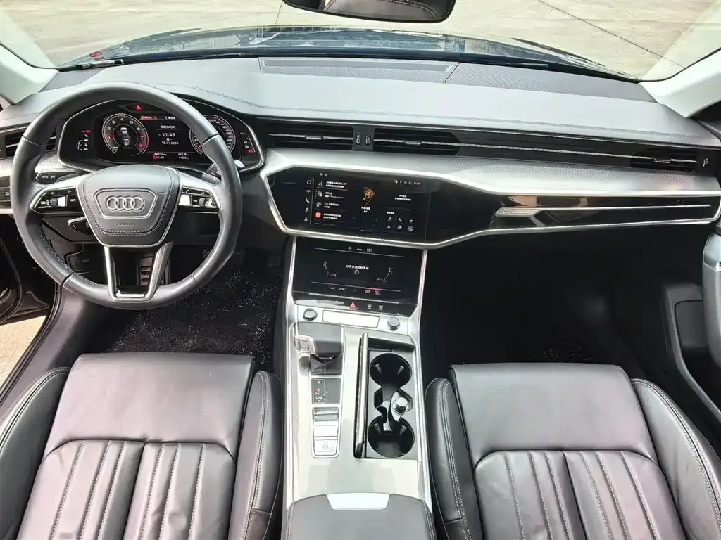 Audi A6L — фото 6