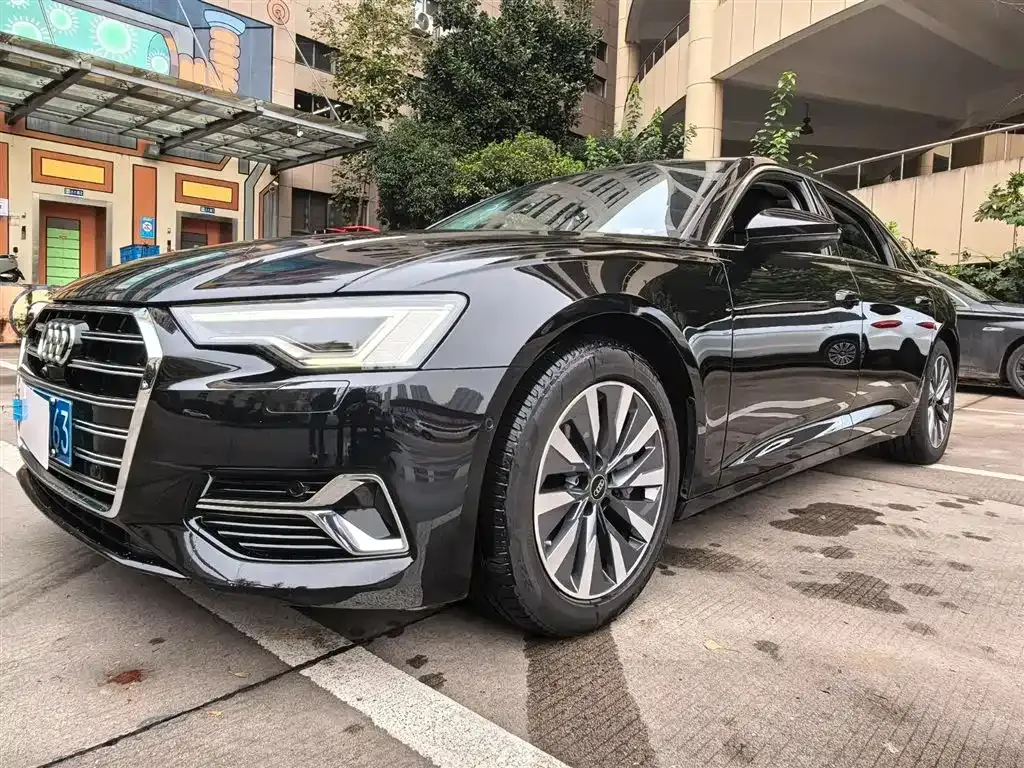 Audi A6L — фото 9