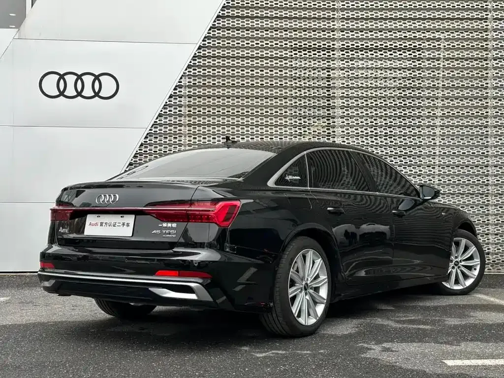 Audi A6L 2024 из CN, фото 10