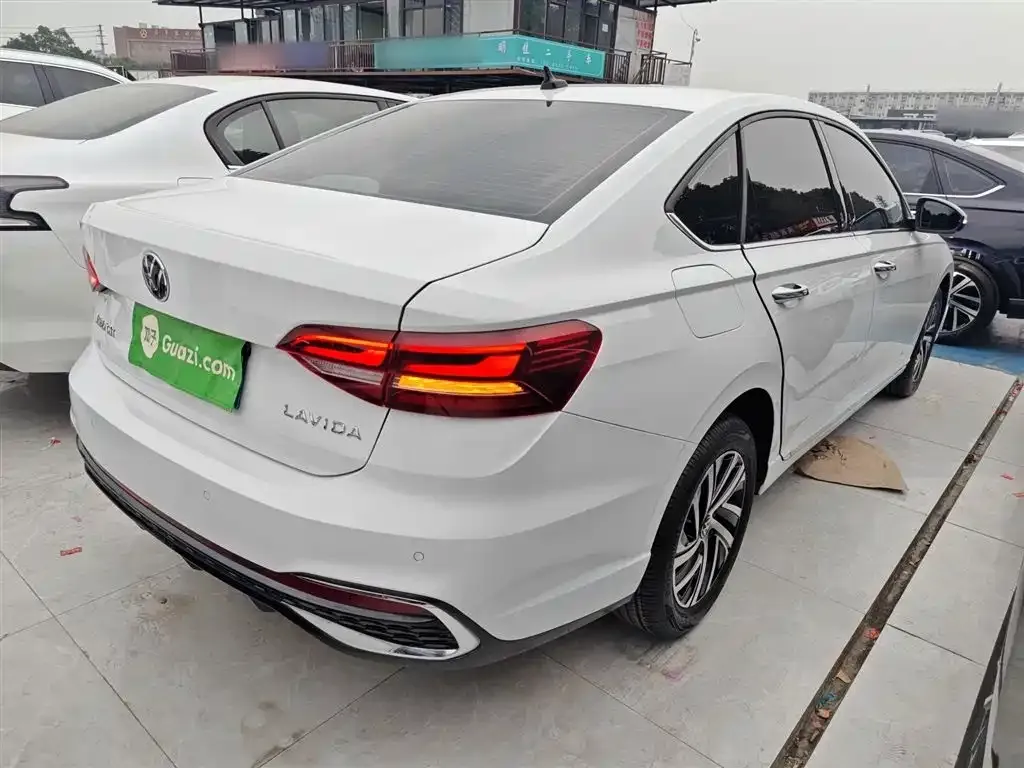 Volkswagen Lavida 2023 из CN, фото 10
