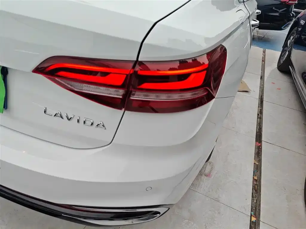 Volkswagen Lavida 2023 из CN, фото 2