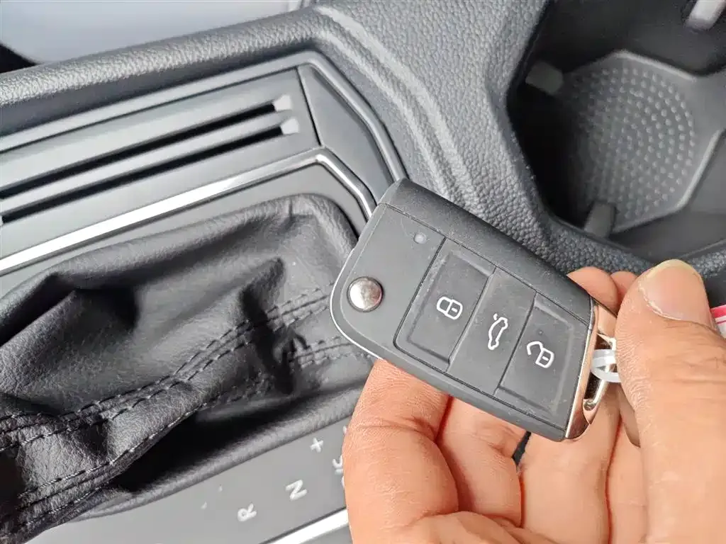 Volkswagen Lavida 2023 из CN, фото 8