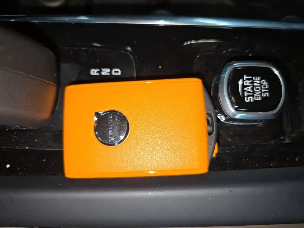 Volvo XC60 2025 из CN, фото 7