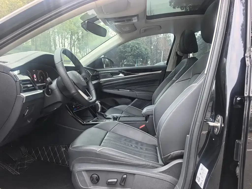 Volkswagen Passat 2022 из CN, фото 4