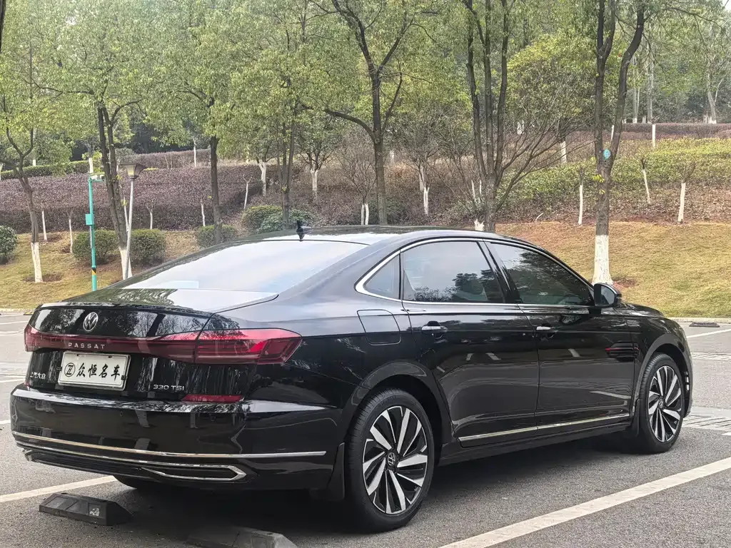 Volkswagen Passat 2022 из CN, фото 9