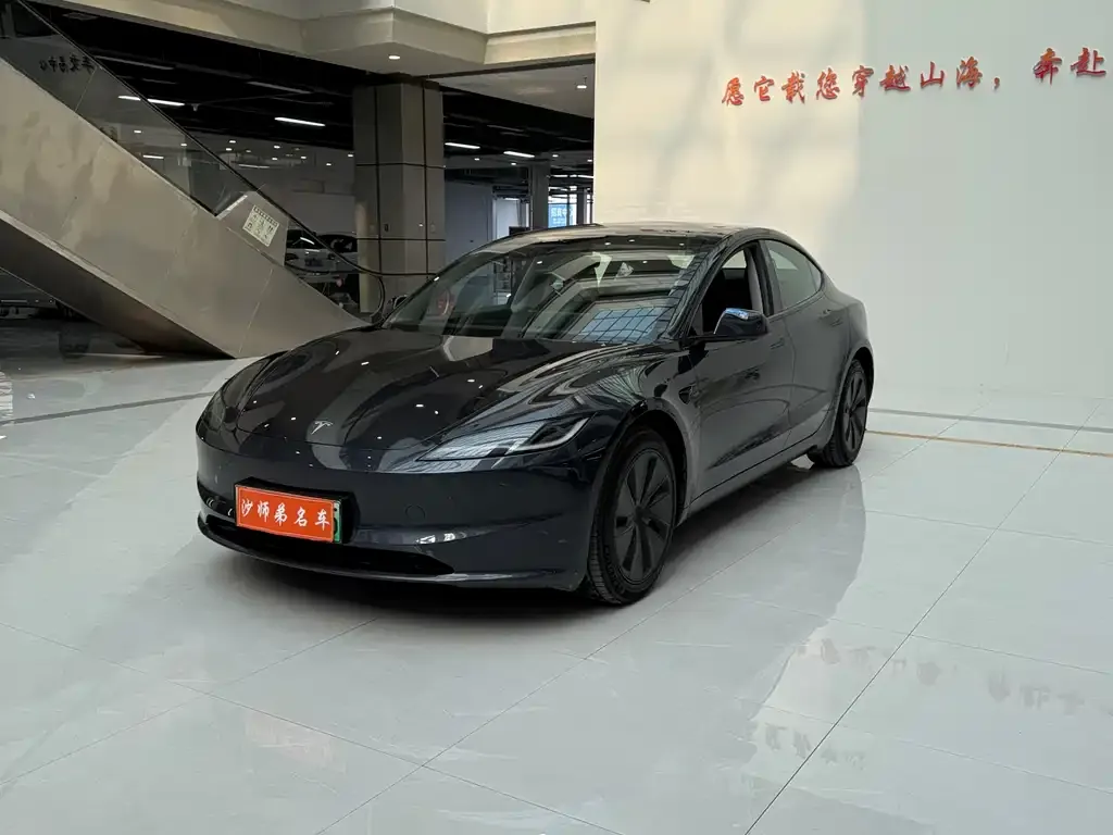 Tesla Model 3 — фото 3