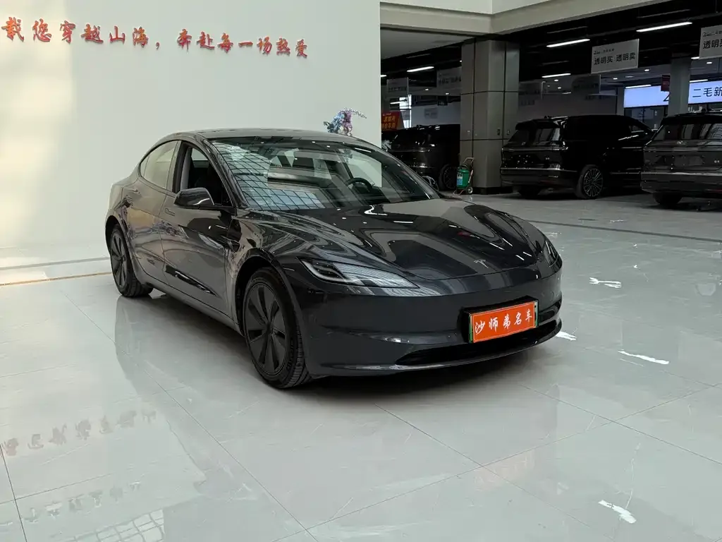 Tesla Model 3 — фото 4