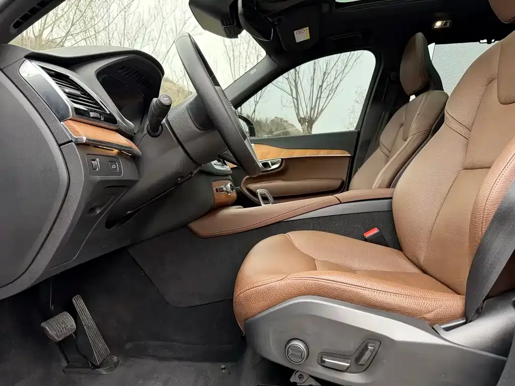 Volvo XC90 2022 из CN, фото 5