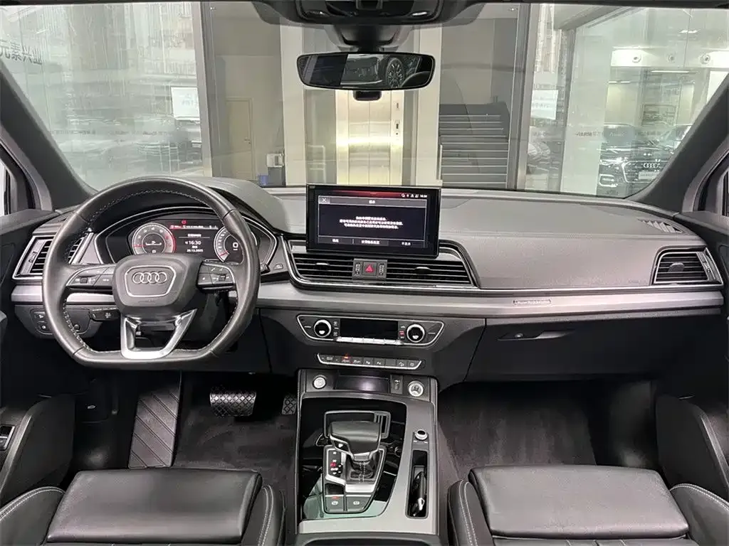 Audi Q5L Sportback 2021 из CN, фото 4