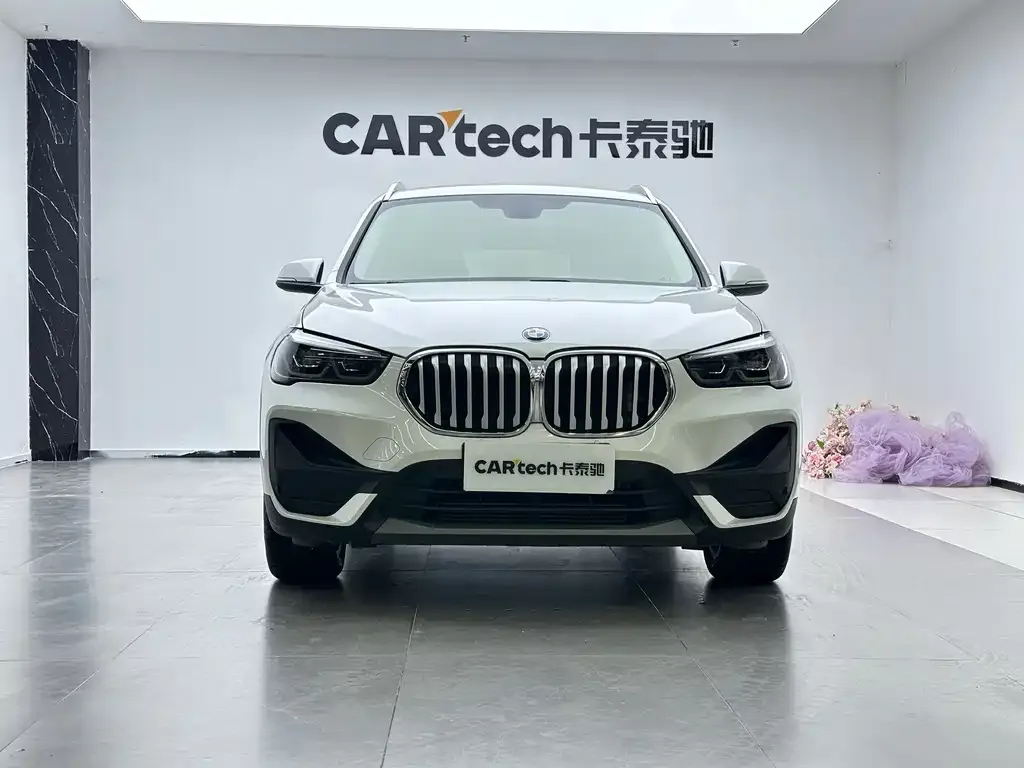 BMW X1 2022 из CN, фото 2
