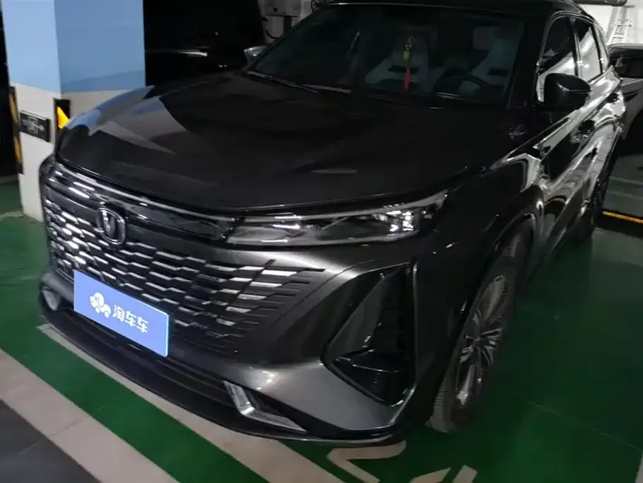 Changan CS75PLUS — фото 1