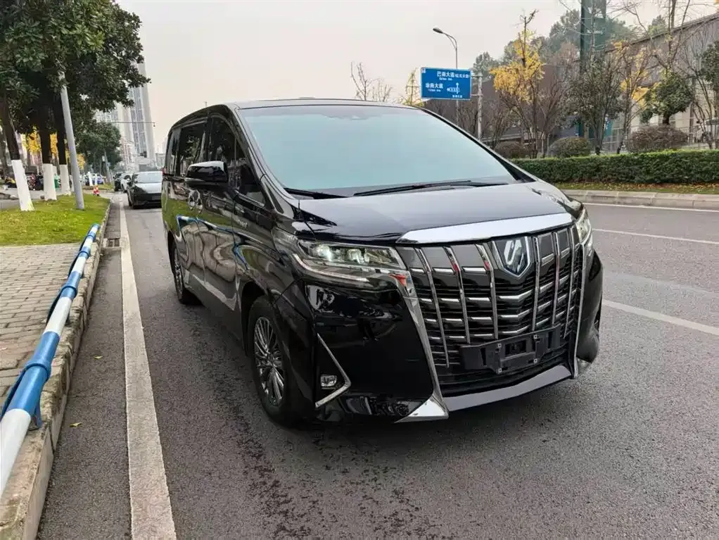 Toyota Alphard 2022 из CN, фото 1