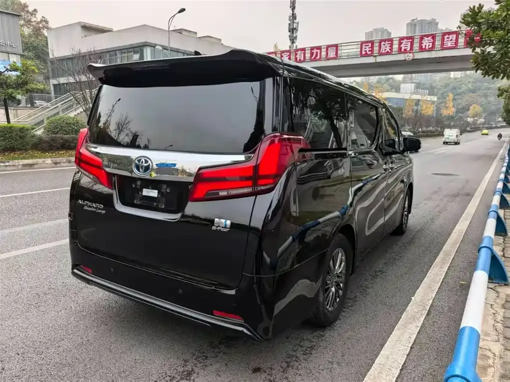 Toyota Alphard 2022 из CN, фото 2