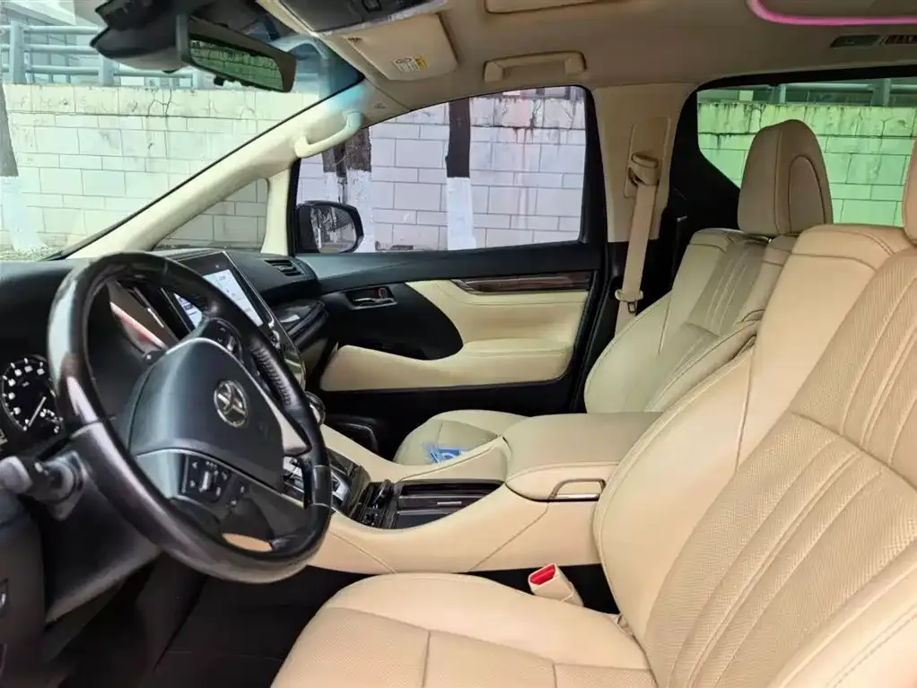 Toyota Alphard 2022 из CN, фото 9