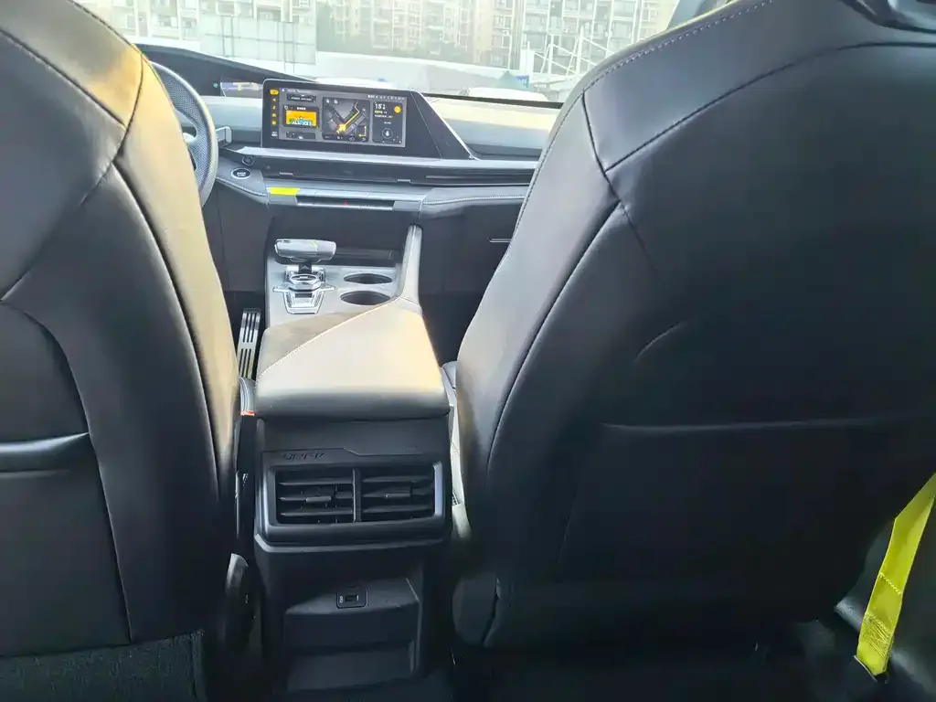 Changan UNI-V 2023 из CN, фото 2
