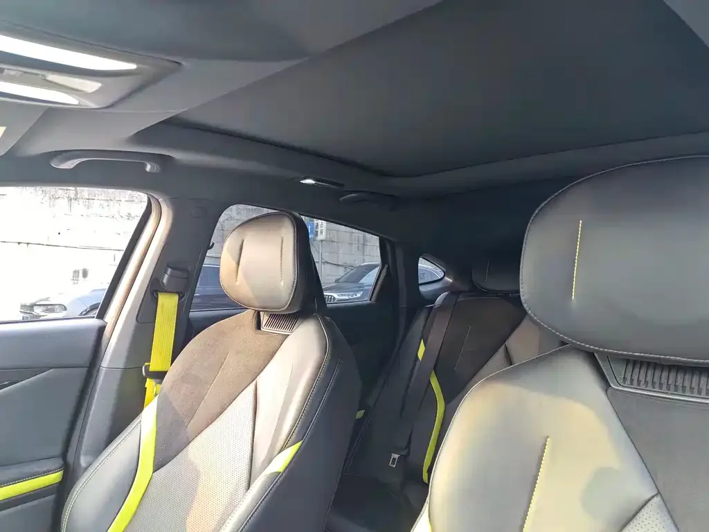 Changan UNI-V 2023 из CN, фото 8