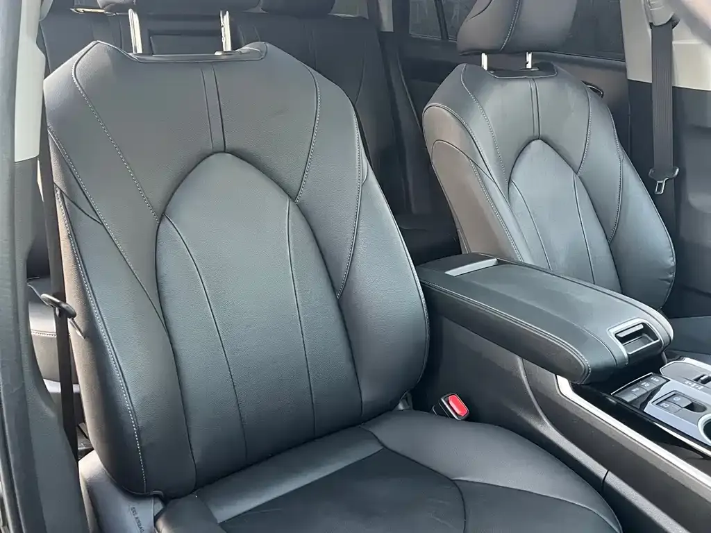 Toyota Highlander — фото 2