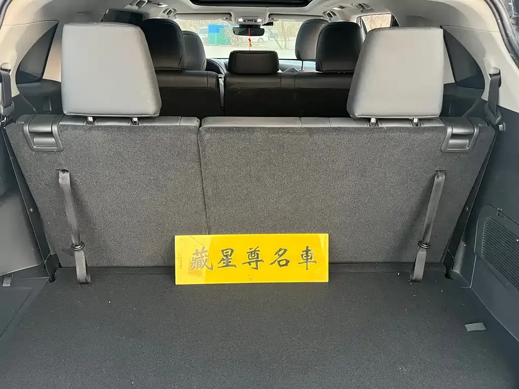 Toyota Highlander — фото 10
