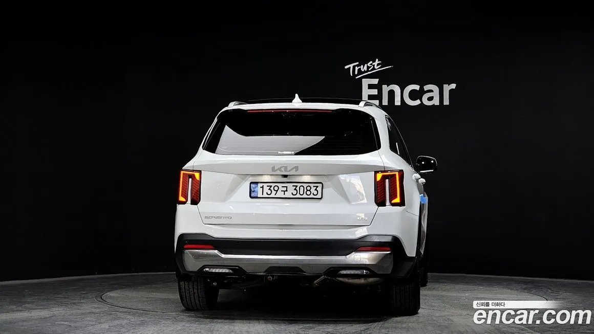 Kia Sorento — фото 10