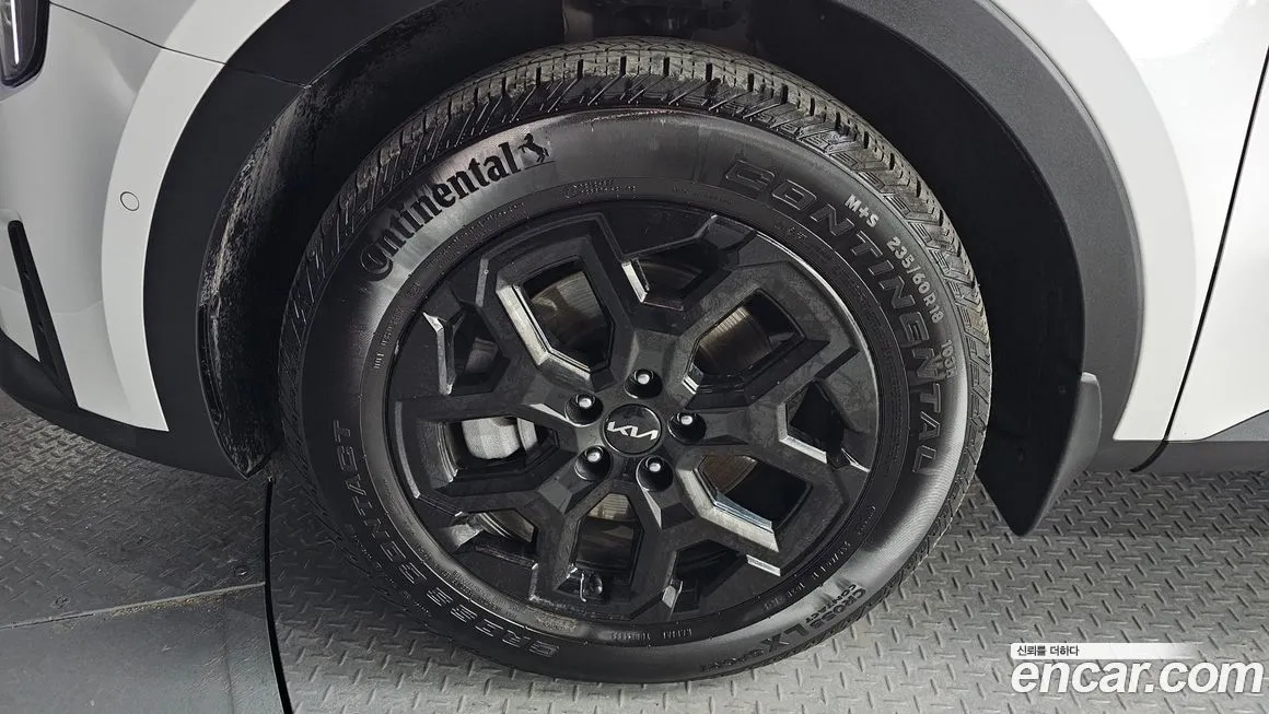 Kia Sorento — фото 9
