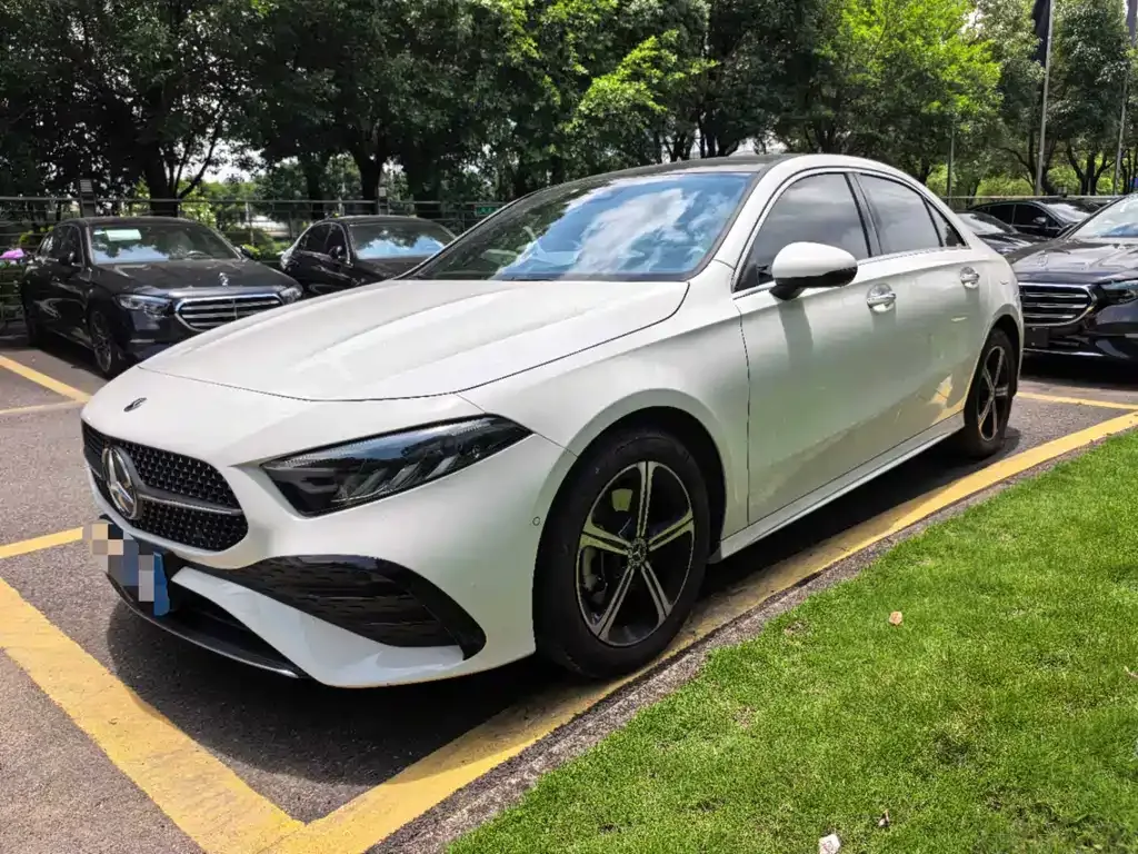 Mercedes-Benz A-Class — фото 1