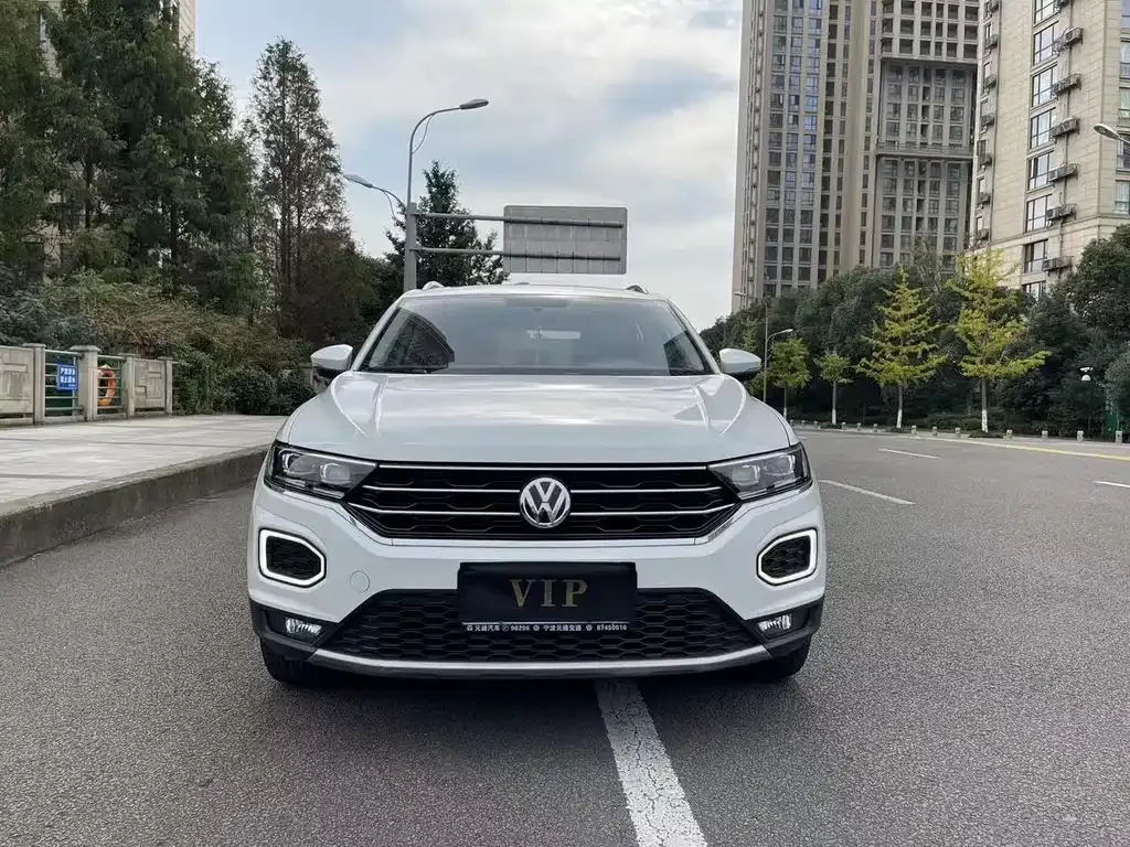 Volkswagen T-Roc 2021 из CN, фото 1
