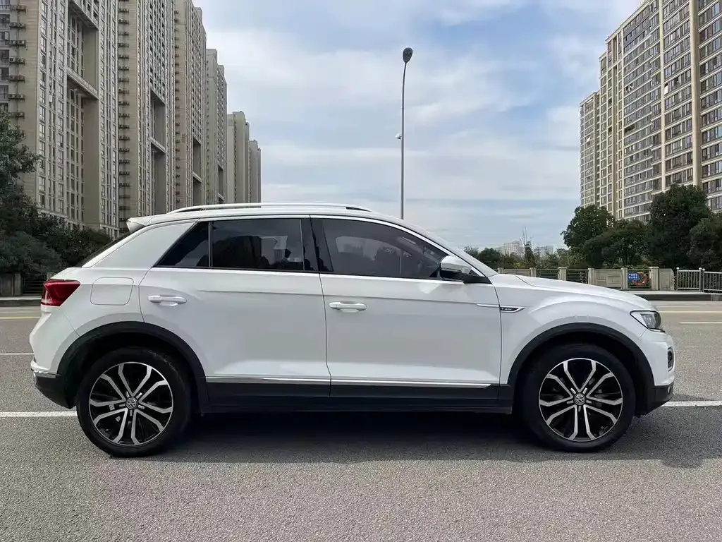 Volkswagen T-Roc 2021 из CN, фото 2