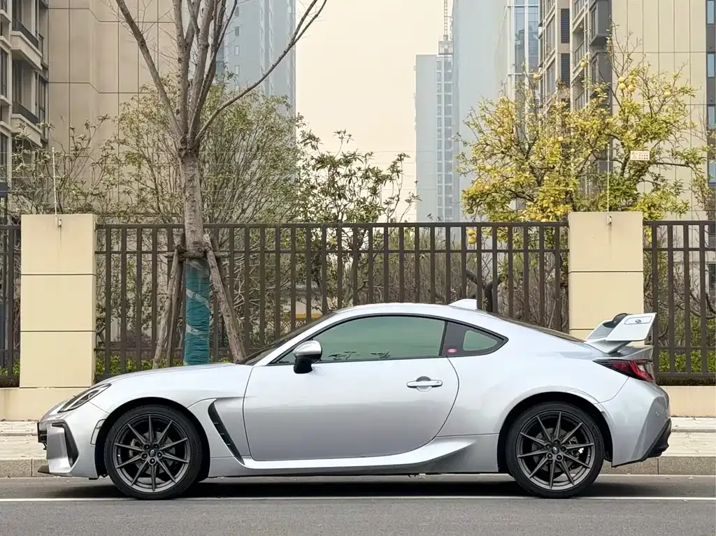 Subaru BRZ 2023 из CN, фото 6