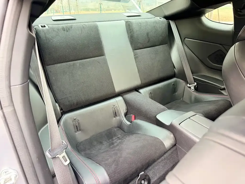 Subaru BRZ 2023 из CN, фото 8